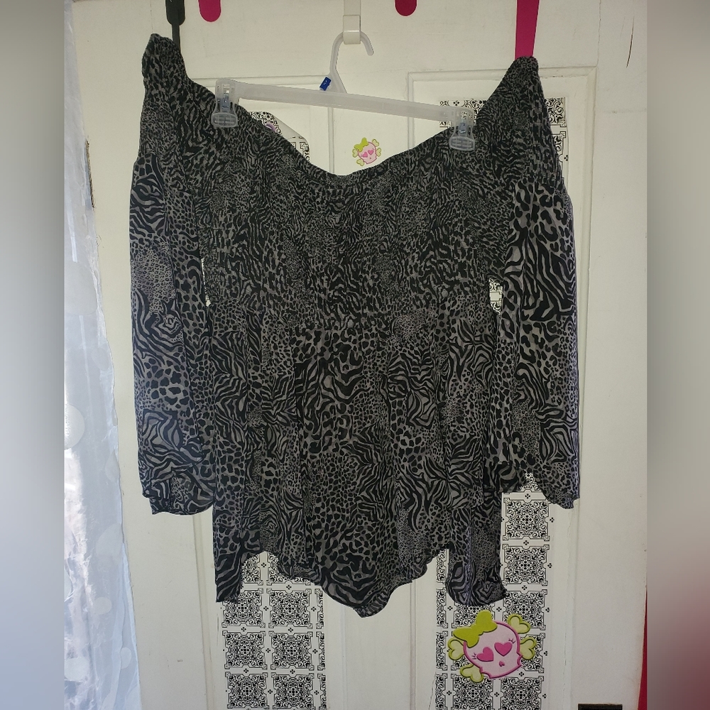 Torrid off the Shoulder shirt